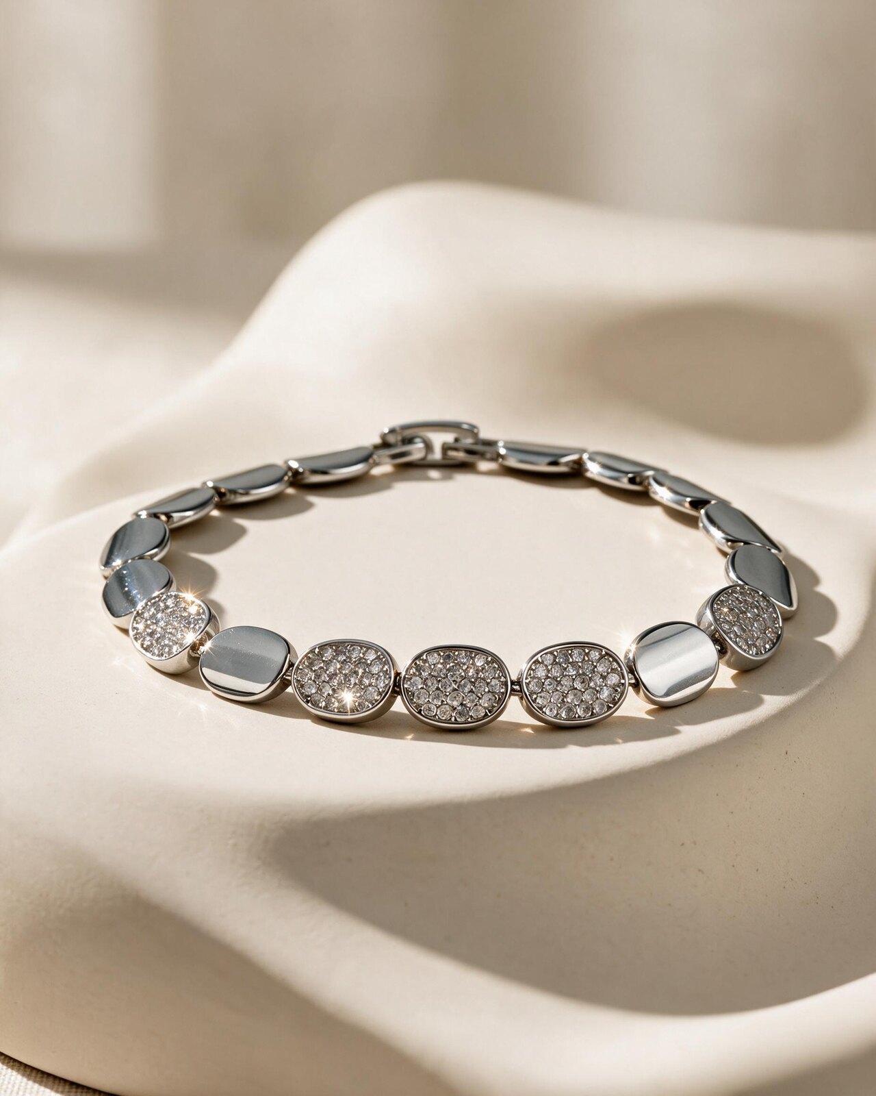 Pebble bracelet, No. 001 — Romae